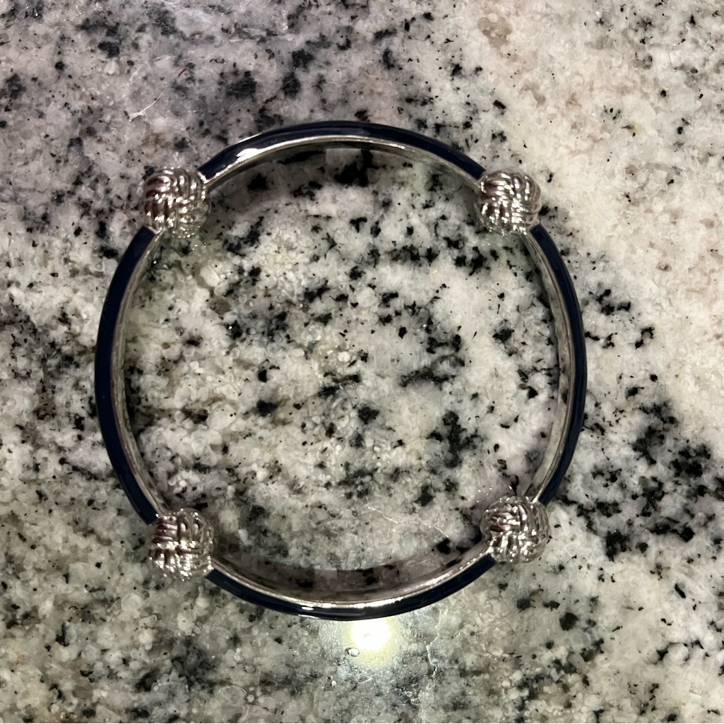 Vineyard Vines Navy Enamel And Silver Knot Bracelet